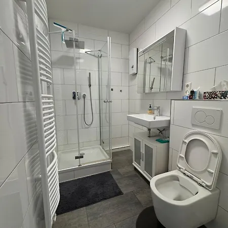 Modernes Am Campus 3 Mit Gemeinschaftsbad * Villingen-Schwenningen